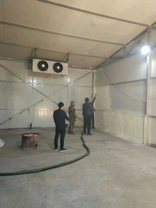 冷庫(kù)噴涂聚氨酯保冷嗎(圖1) Q2600噴涂機(jī)冷庫(kù)噴涂聚氨酯保冷案例